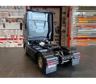 MOTRICE 1/14 MERCEDES ACTROS  2 ASSI  MONTATO E VERNICIATO NERO